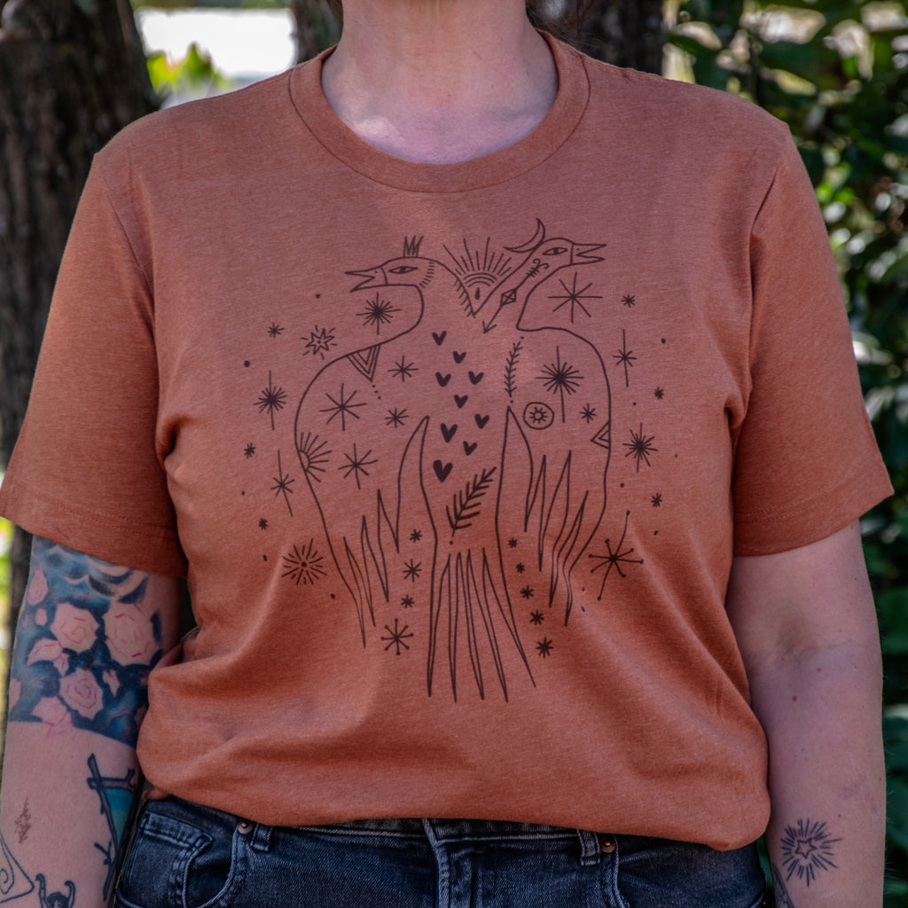 Made in USA | T-shirt Unisex | Two Birds | Rust