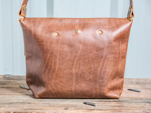 Ready to Ship | Minimal Stripe Leather tote w/ tassel