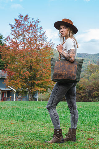 The Classic Waxed Canvas Bag | Tote Bag with Leather Pocket | Large