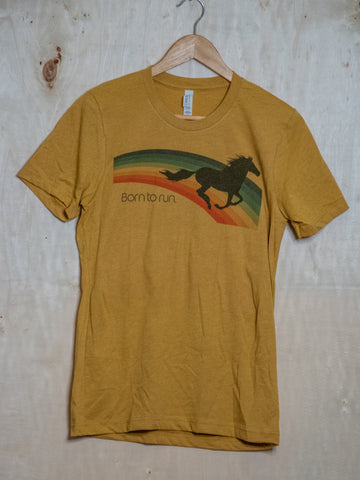 Made in USA | T-shirt Unisex | Born To Run | Multiple Colors