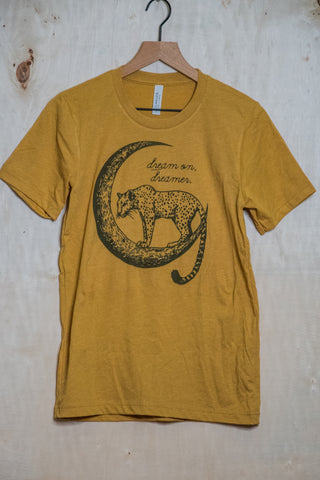 Made in USA | T-shirt Unisex | Dream on Dreamer | Multiple Colors