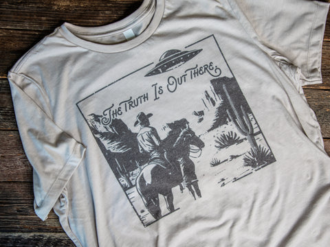 Made in USA | T-shirt | Unisex | The Truth is Out There | Heather Dust