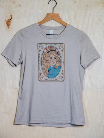 Made in USA | T-shirt | Unisex | Dolly | Heather Dust