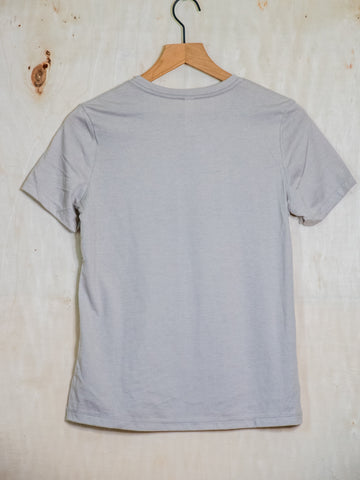 Made in USA | T-shirt | Unisex | Dolly | Heather Dust