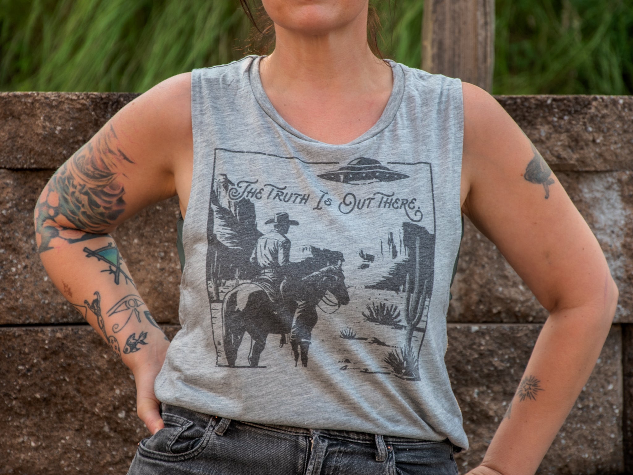 Made In Usa | Printed Muscle Tank | Heather Grey | The Truth is Out There