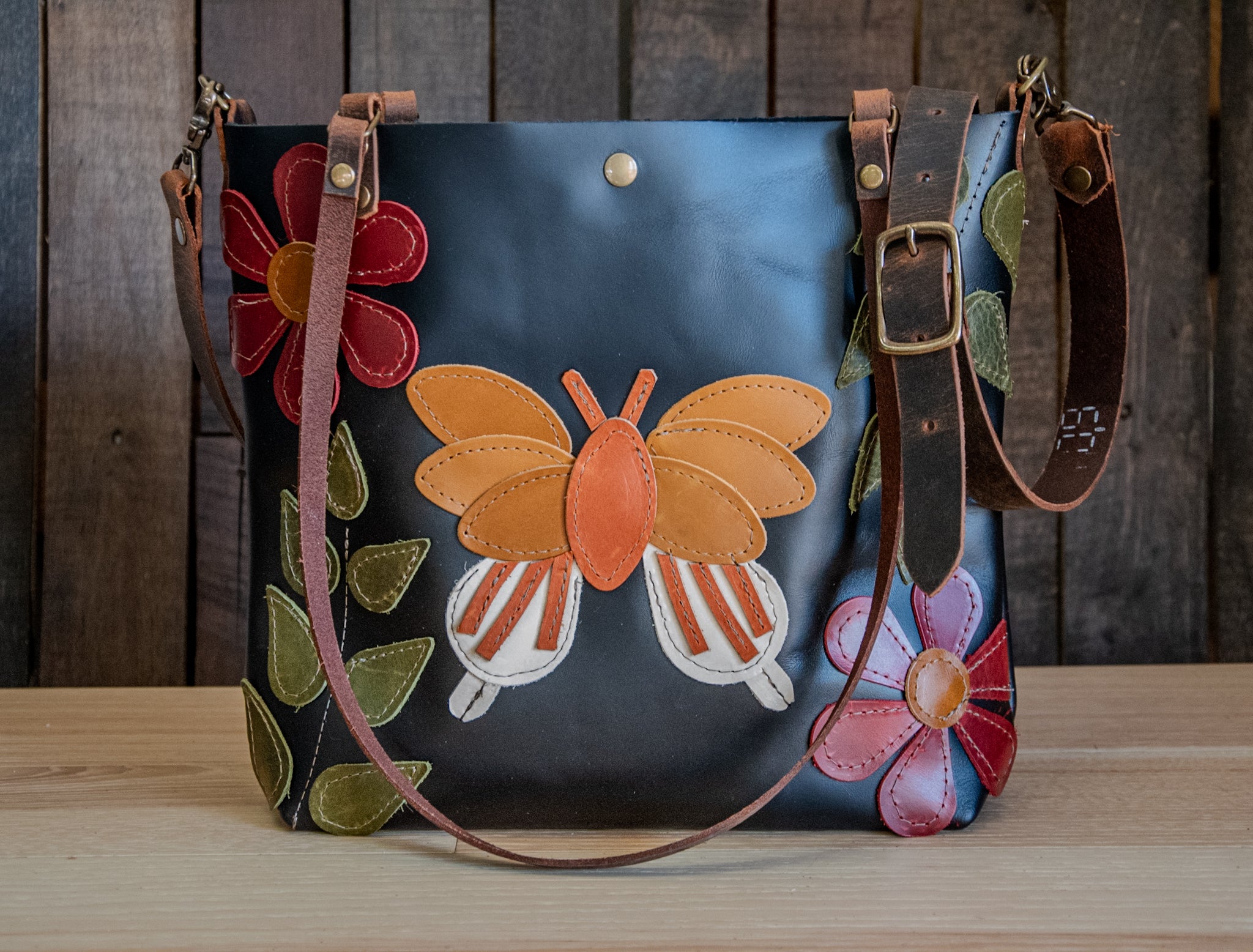 Char Painted Leather Saddle Bag – OMNIA