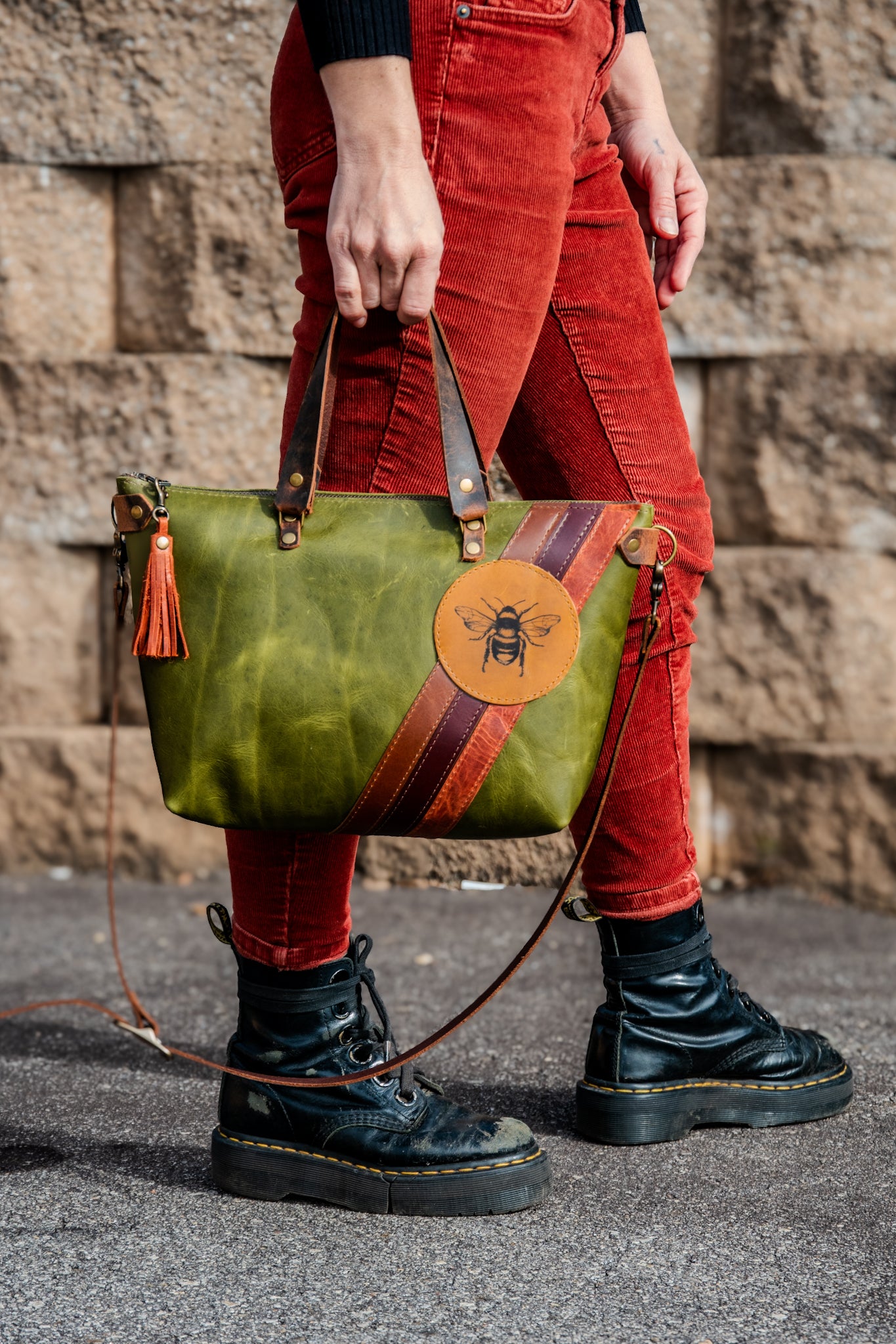 Leather Purse - Lime Green Bee — Oh So Pretty