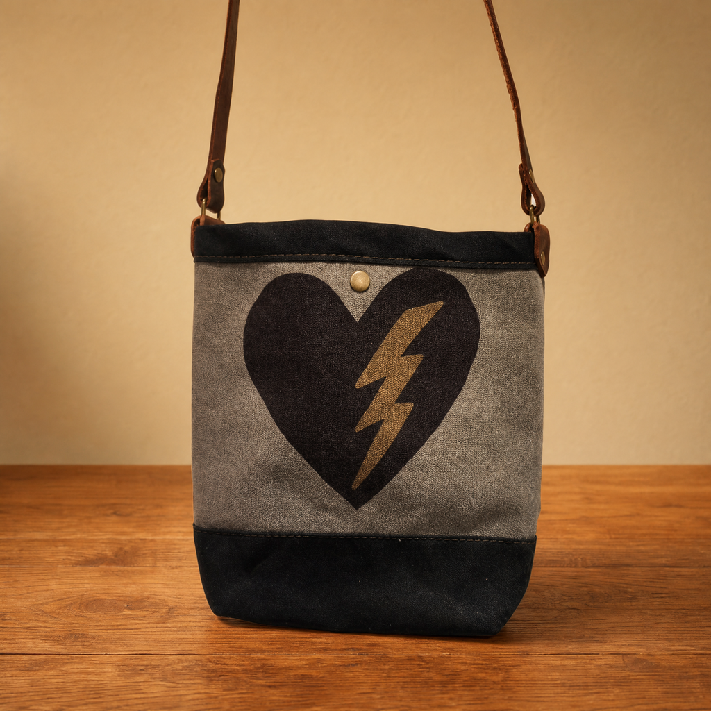 Last Chance Bag Sale | The Small Printed North South with Waxed Canvas 18